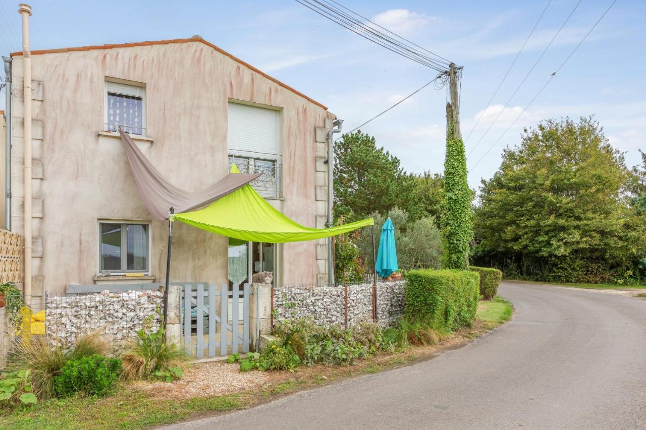 Appartement Accueillant A Mortagne Sur Gironde 45 M² Terrasse Dış mekan fotoğraf